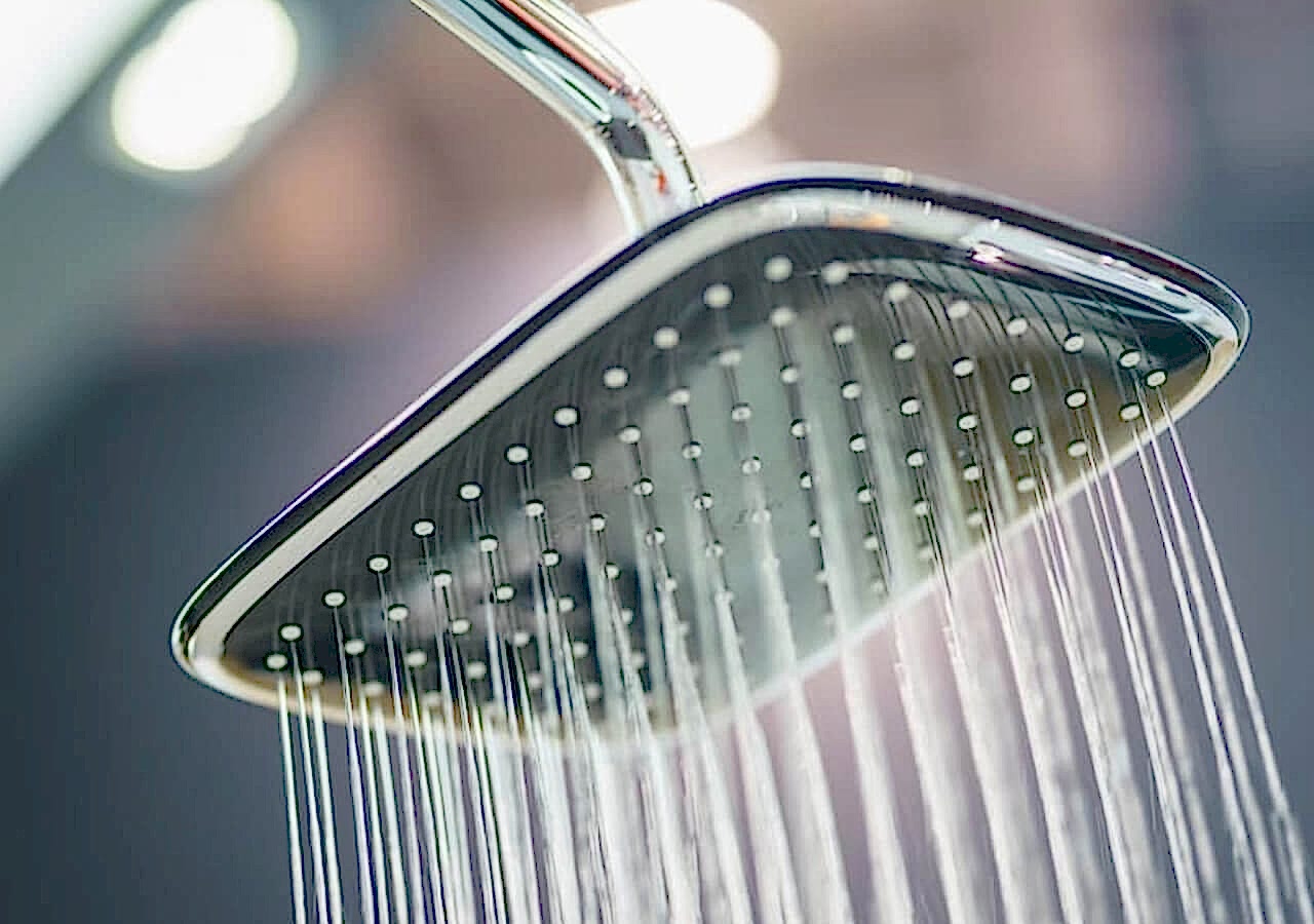 How To Reduce Your Water Use In The Bathroom (1) How To Reduce Your Water Use In The Bathroom (1)